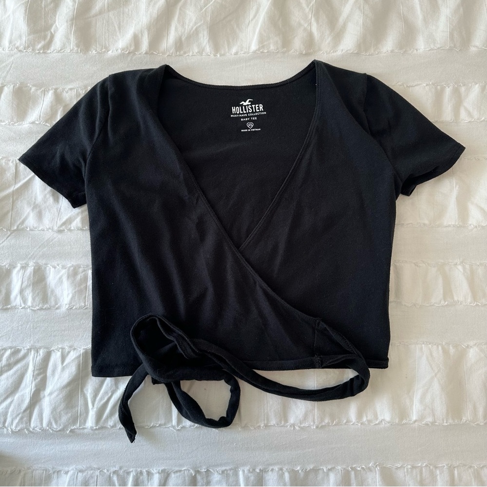 ✧ BLACK TIE SHIRT ✧